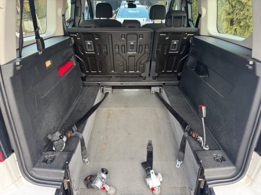 autoplusz-2025-palyazat-opel-combo-1